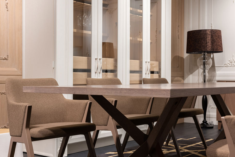 validan trpezarije slide